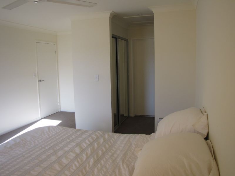 42/1 Belongil Street, Pacific Pines QLD 4211