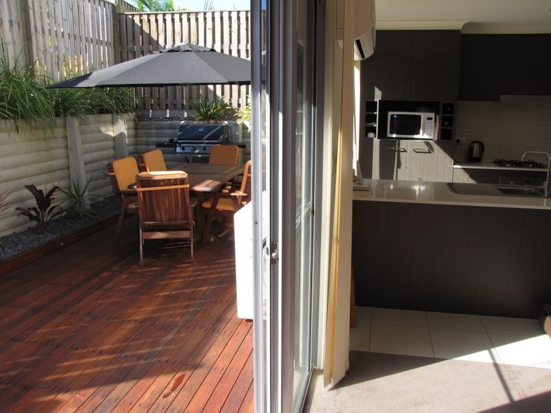 42/1 Belongil Street, Pacific Pines QLD 4211