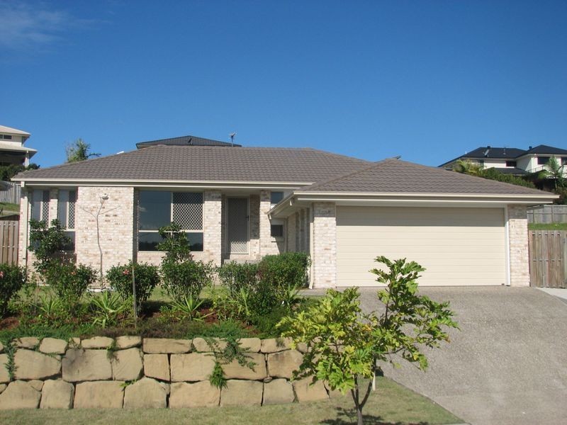 50 Hawkesbury Avenue, Pacific Pines QLD 4211