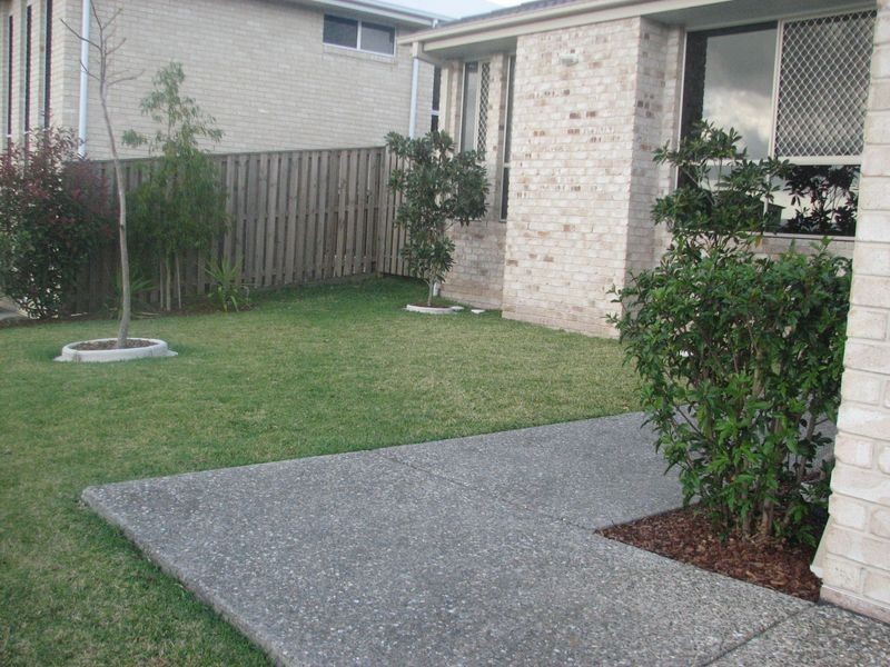 50 Hawkesbury Avenue, Pacific Pines QLD 4211