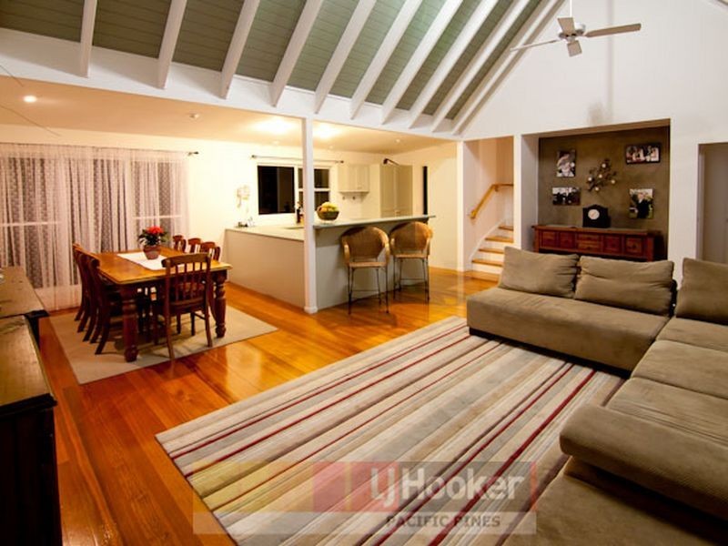 4 Malao Rise, Pacific Pines QLD 4211