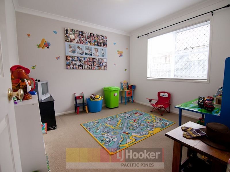 4 Malao Rise, Pacific Pines QLD 4211