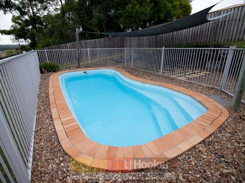 4 Malao Rise, Pacific Pines QLD 4211