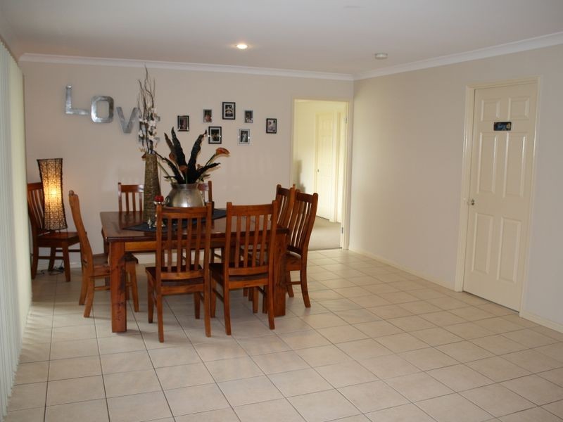 3 Elimbah Street, Pacific Pines QLD 4211