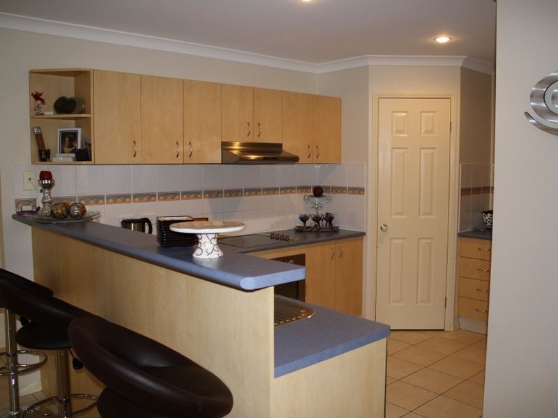 3 Elimbah Street, Pacific Pines QLD 4211