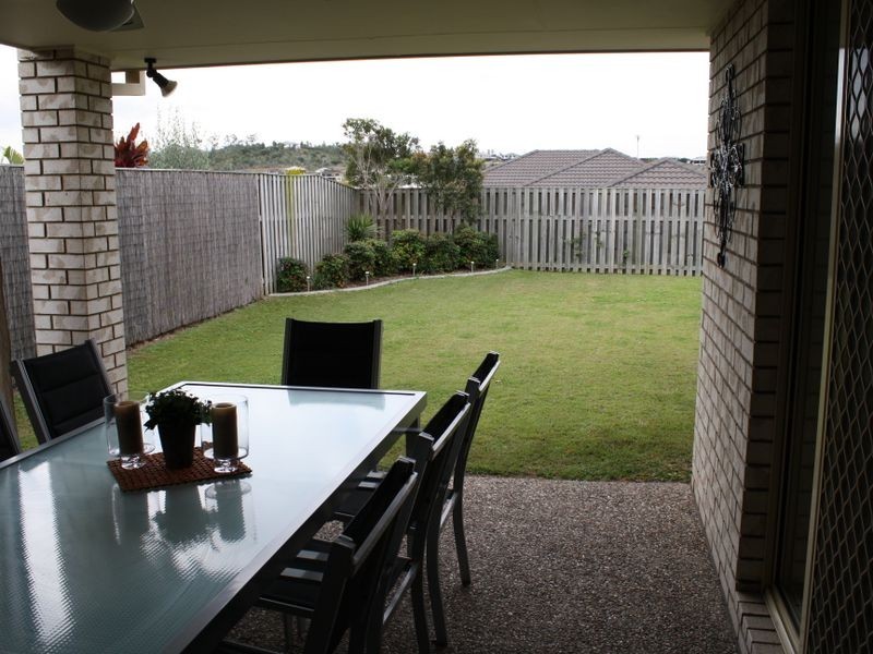 3 Elimbah Street, Pacific Pines QLD 4211