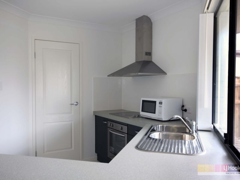 95 Wunburra Circle, Pacific Pines QLD 4211