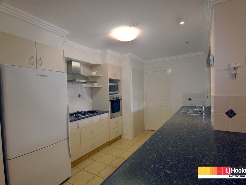 8 Pandora Crescent, Pacific Pines QLD 4211