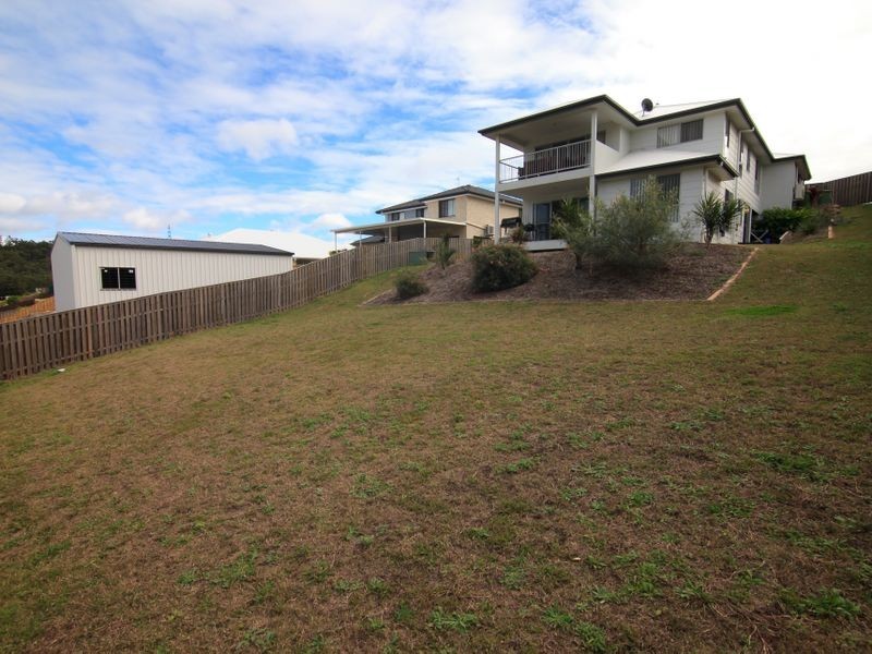 129 Wunburra Circle, Pacific Pines QLD 4211