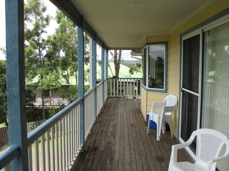 11 Nandi Terrace, Pacific Pines QLD 4211
