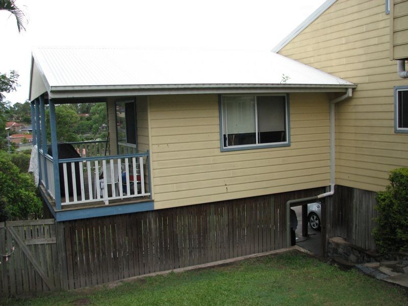 11 Nandi Terrace, Pacific Pines QLD 4211