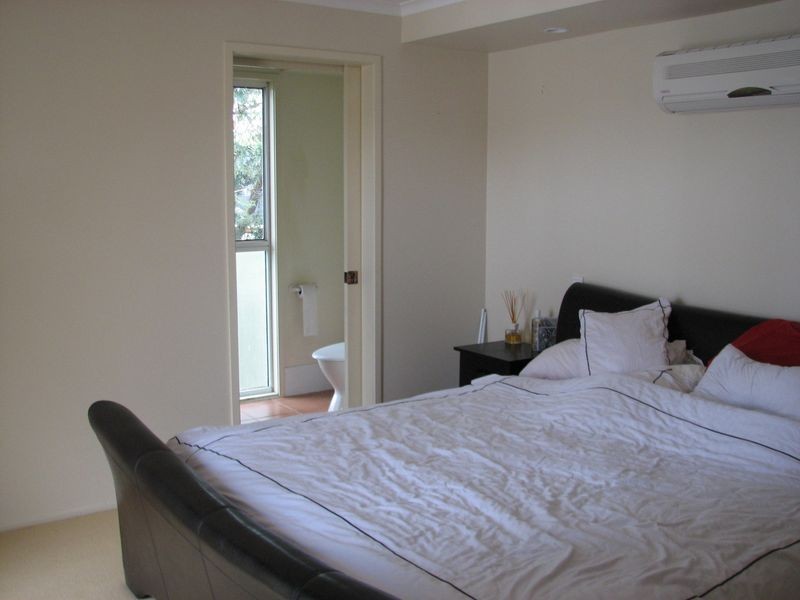 11 Nandi Terrace, Pacific Pines QLD 4211