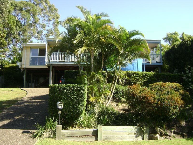 11 Nandi Terrace, Pacific Pines QLD 4211