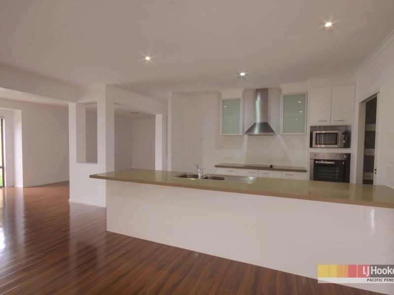 51 Hawkesbury Avenue, Pacific Pines QLD 4211