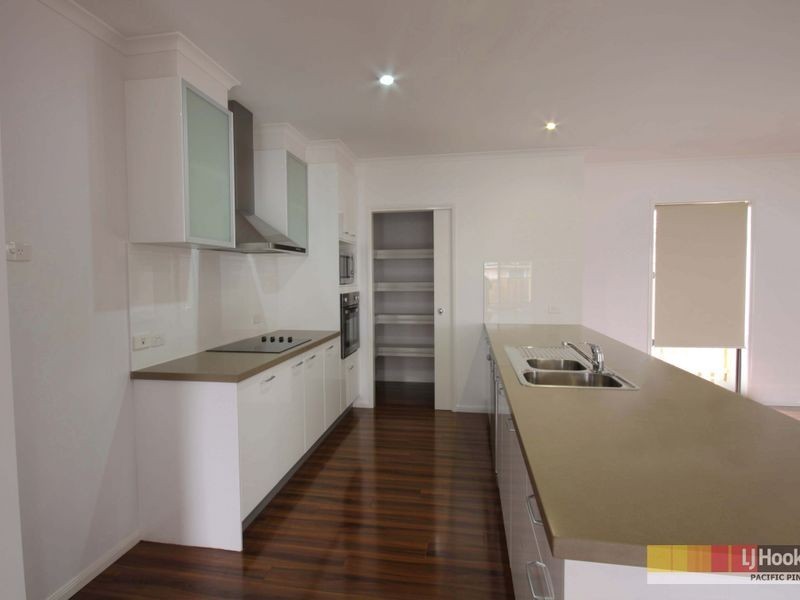 51 Hawkesbury Avenue, Pacific Pines QLD 4211