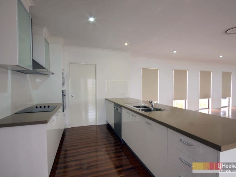 51 Hawkesbury Avenue, Pacific Pines QLD 4211