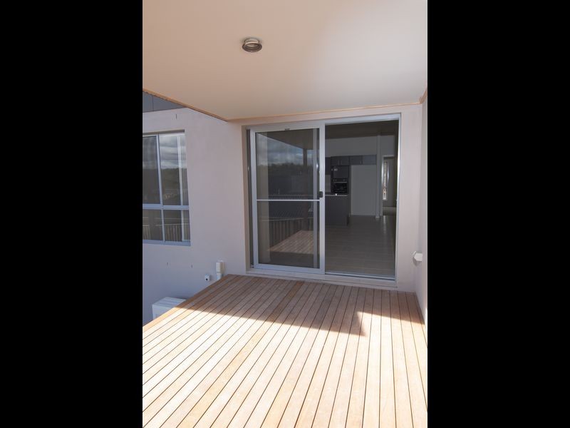 2/42 Wunburra Circle, Pacific Pines QLD 4211