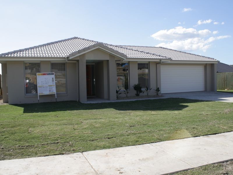 16 Jardine Street, Pacific Pines QLD 4211