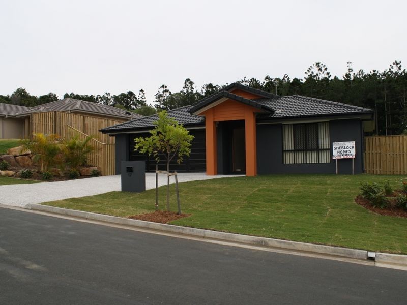 17 Bushland Drive, Maudsland QLD 4210