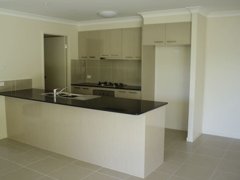 17 Bushland Drive, Maudsland QLD 4210