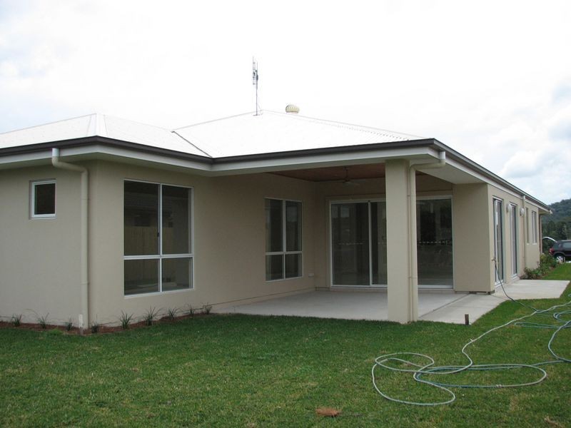 11 Flame Tree Crescent, Maudsland QLD 4210