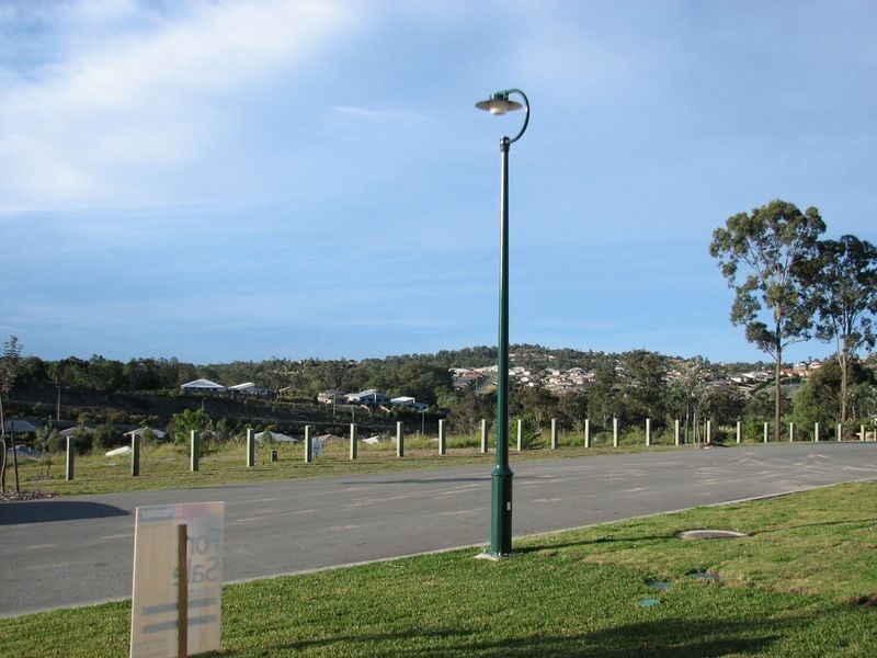 11 Flame Tree Crescent, Maudsland QLD 4210