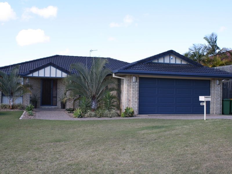 23 Beerwah Street, Pacific Pines QLD 4211