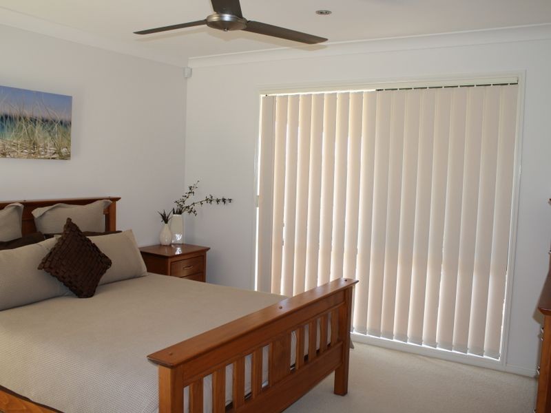 23 Beerwah Street, Pacific Pines QLD 4211