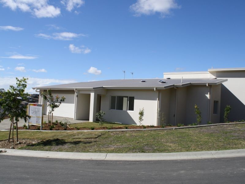 1/32 Aldgate Street, Pacific Pines QLD 4211