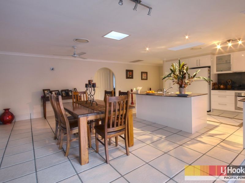 11 Erave Avenue, Runaway Bay QLD 4216