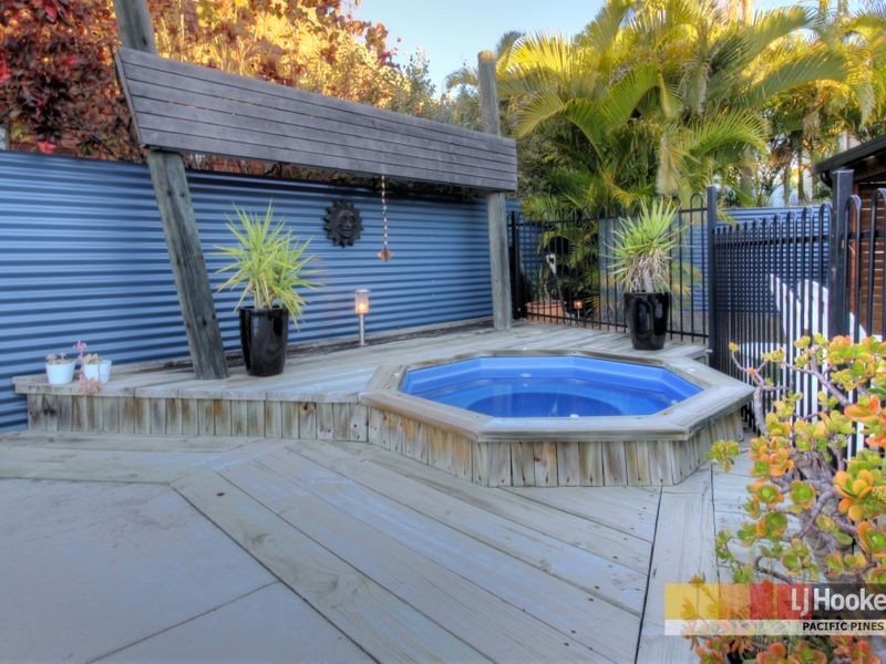 11 Erave Avenue, Runaway Bay QLD 4216