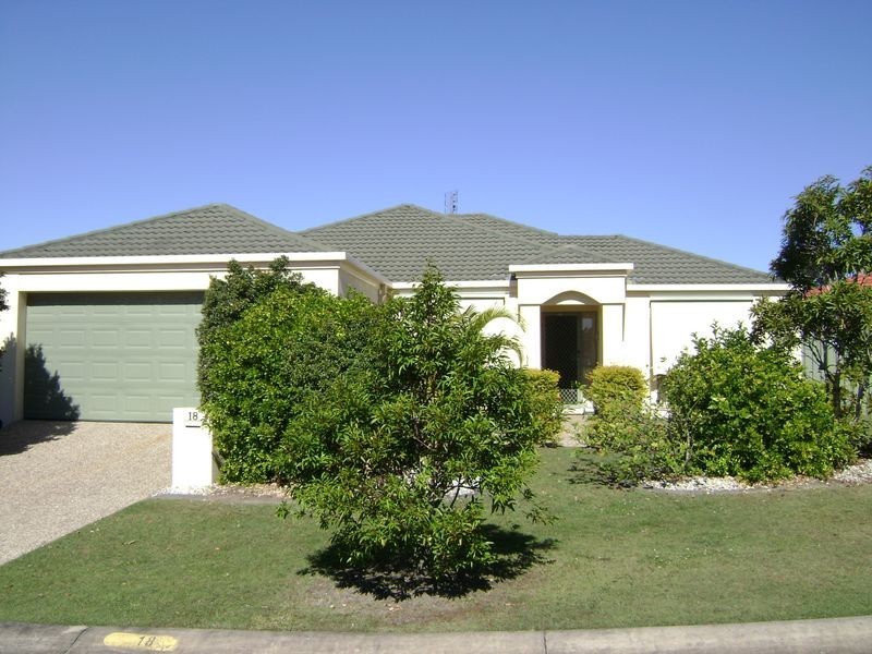 18 Howland Circuit, Pacific Pines QLD 4211