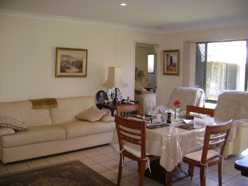 18 Howland Circuit, Pacific Pines QLD 4211