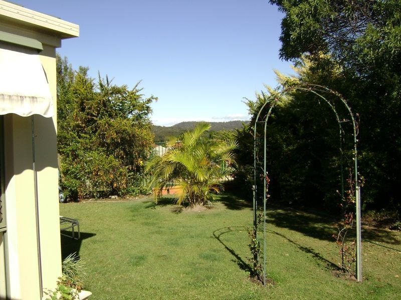 18 Howland Circuit, Pacific Pines QLD 4211