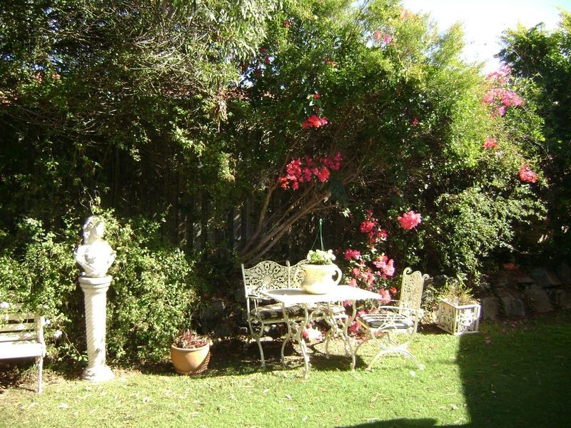 18 Howland Circuit, Pacific Pines QLD 4211