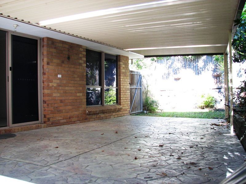 2/10 Oscar Court, Oxenford QLD 4210