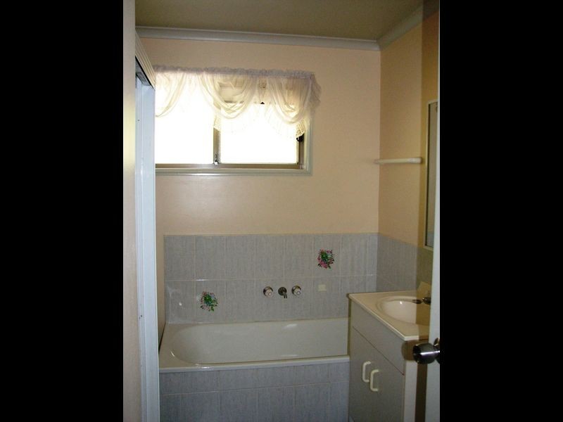 2/10 Oscar Court, Oxenford QLD 4210