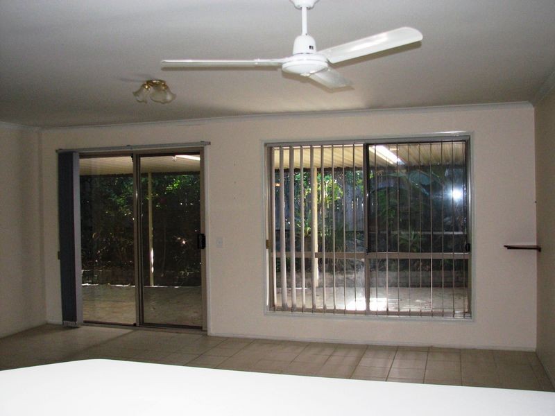 2/10 Oscar Court, Oxenford QLD 4210