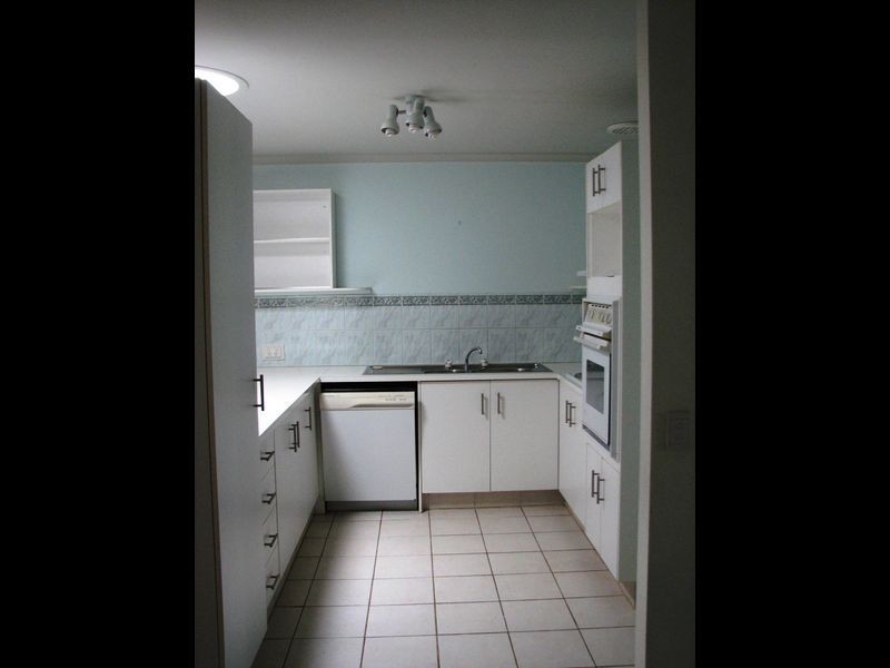 2/10 Oscar Court, Oxenford QLD 4210