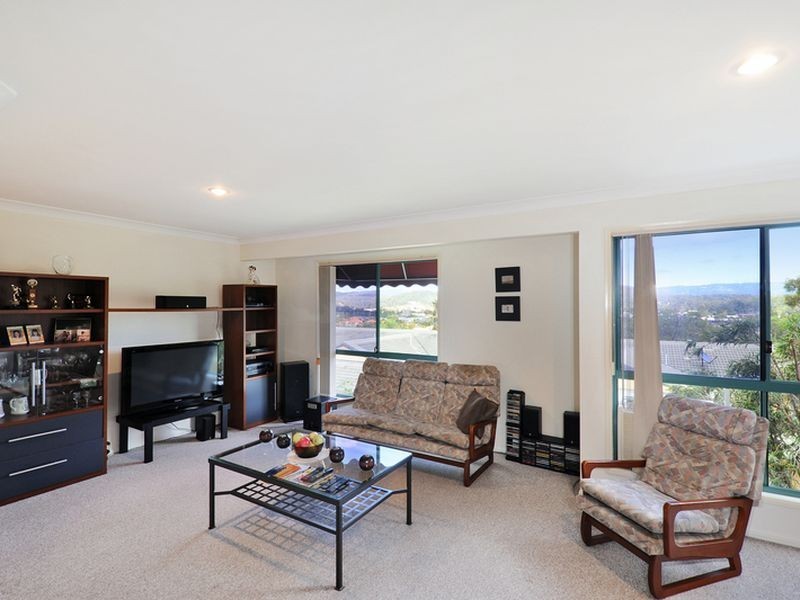 2004/6 Crestridge Crescent, Oxenford QLD 4210