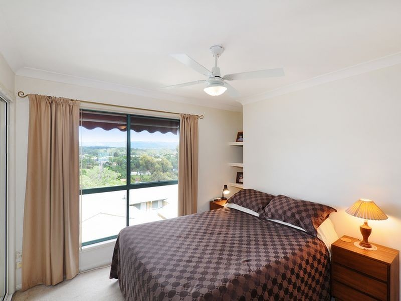 2004/6 Crestridge Crescent, Oxenford QLD 4210