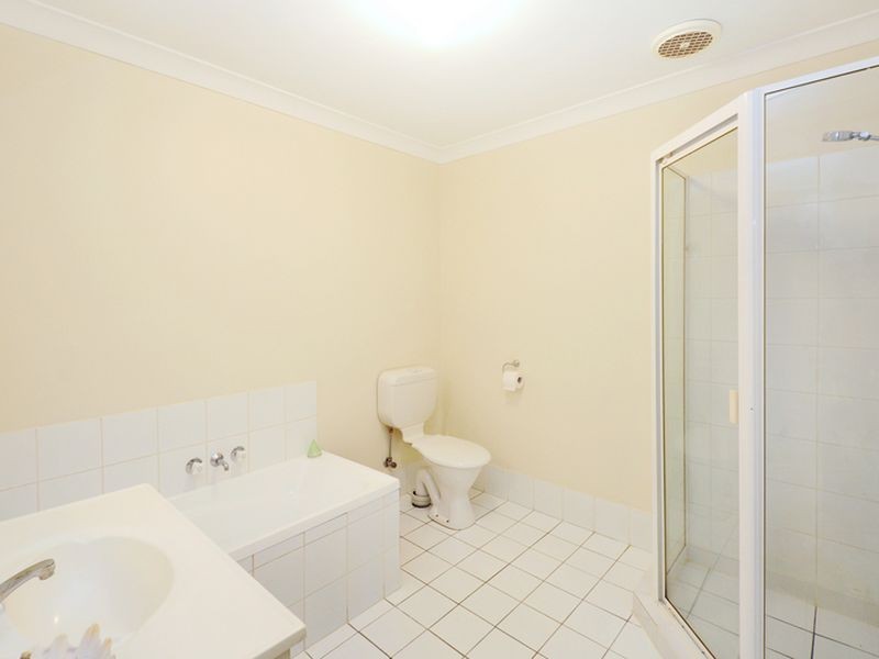 2004/6 Crestridge Crescent, Oxenford QLD 4210