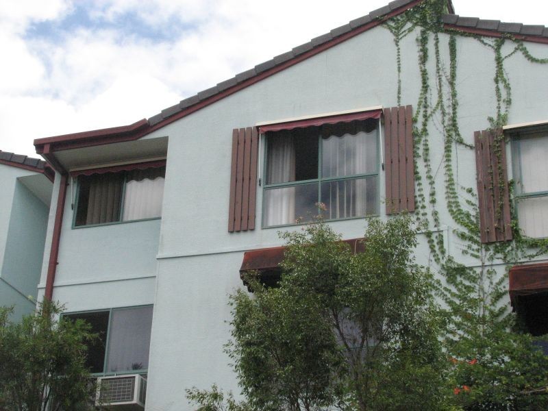 2004/6 Crestridge Crescent, Oxenford QLD 4210