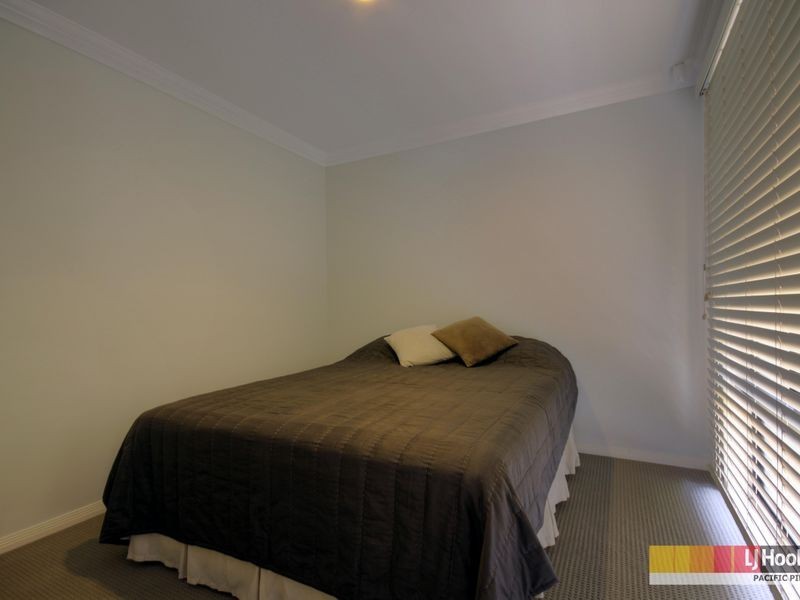 28 Carter Street, Pacific Pines QLD 4211