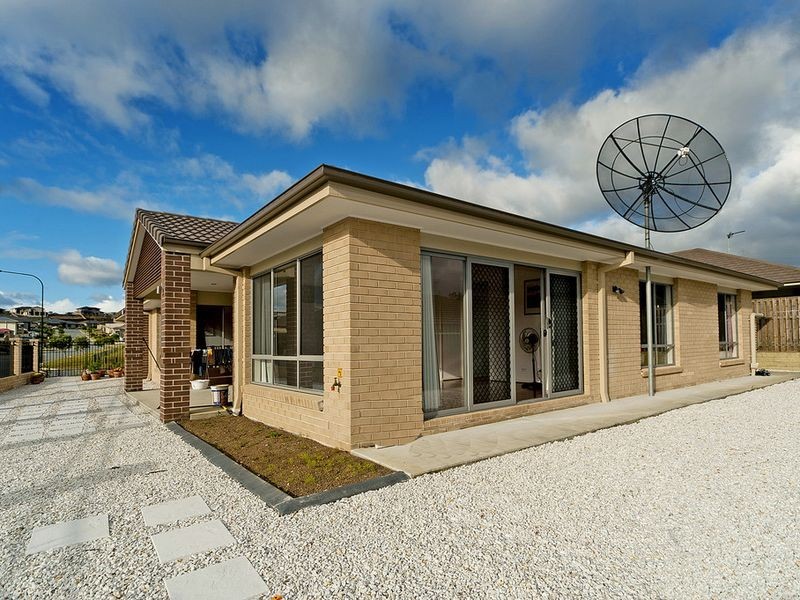 46 Faraday Crescent, Pacific Pines QLD 4211