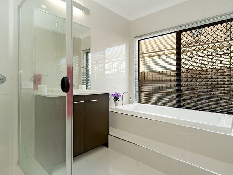 46 Faraday Crescent, Pacific Pines QLD 4211