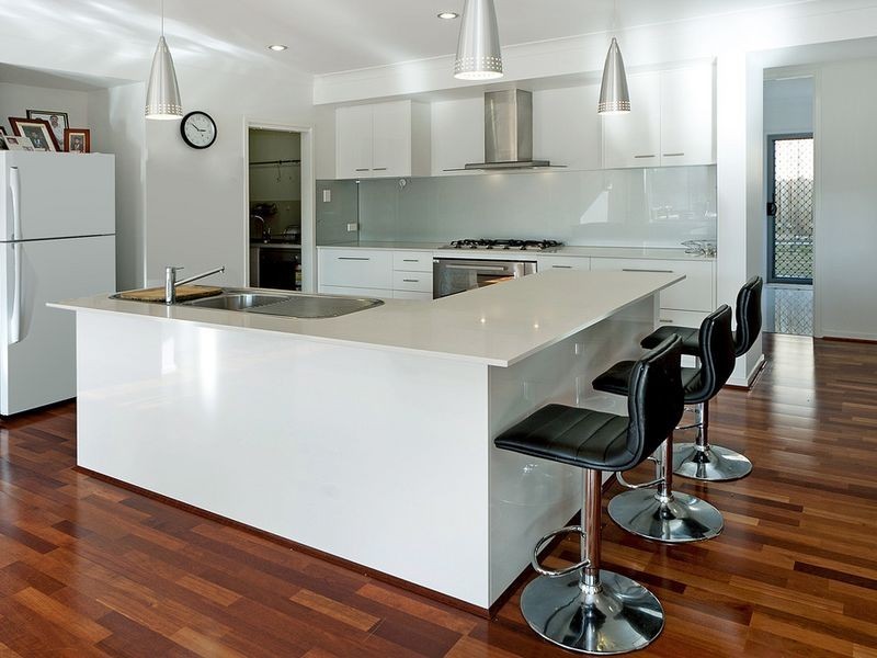 46 Faraday Crescent, Pacific Pines QLD 4211