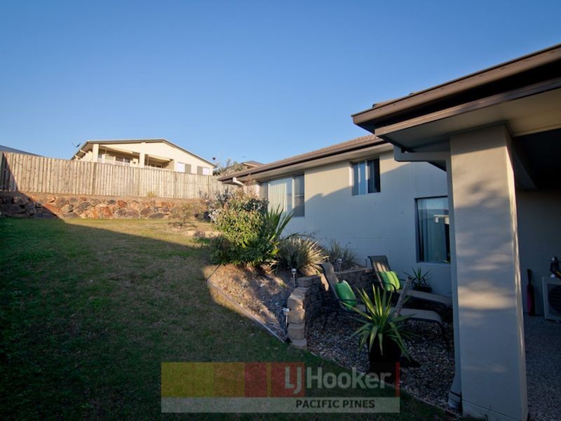 6 Sandow Street, Pacific Pines QLD 4211