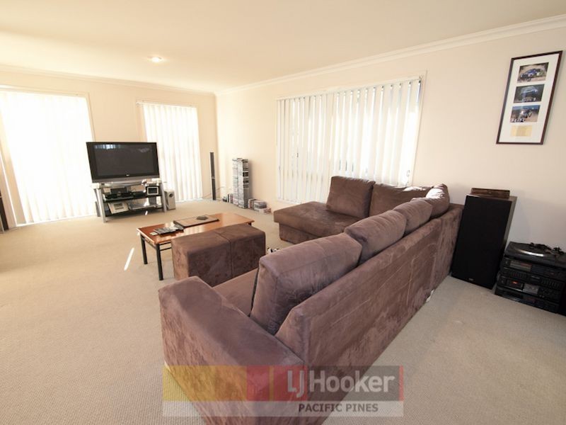 6 Sandow Street, Pacific Pines QLD 4211