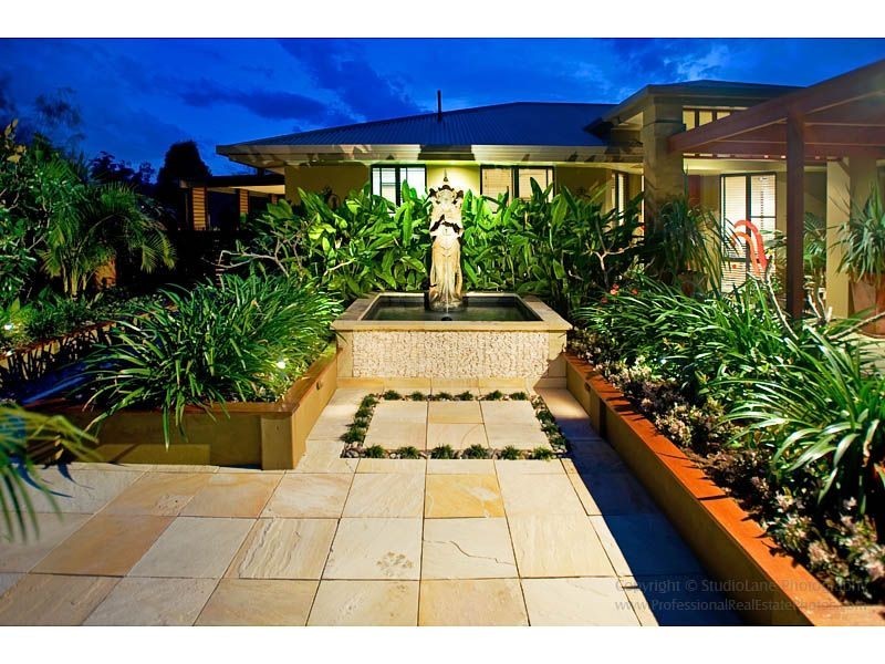 6 Mellum Circuit, Pacific Pines QLD 4211